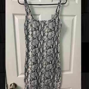 SNAKE PRINT BODYCON DRESS
